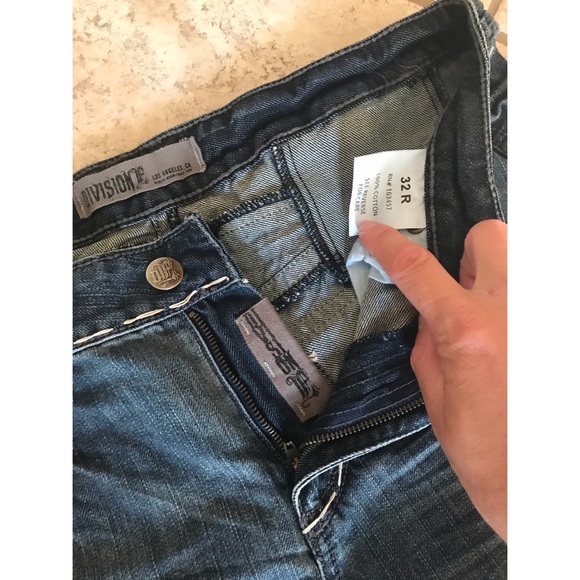 New never worn DivisionE jeans - Picture 2 of 6